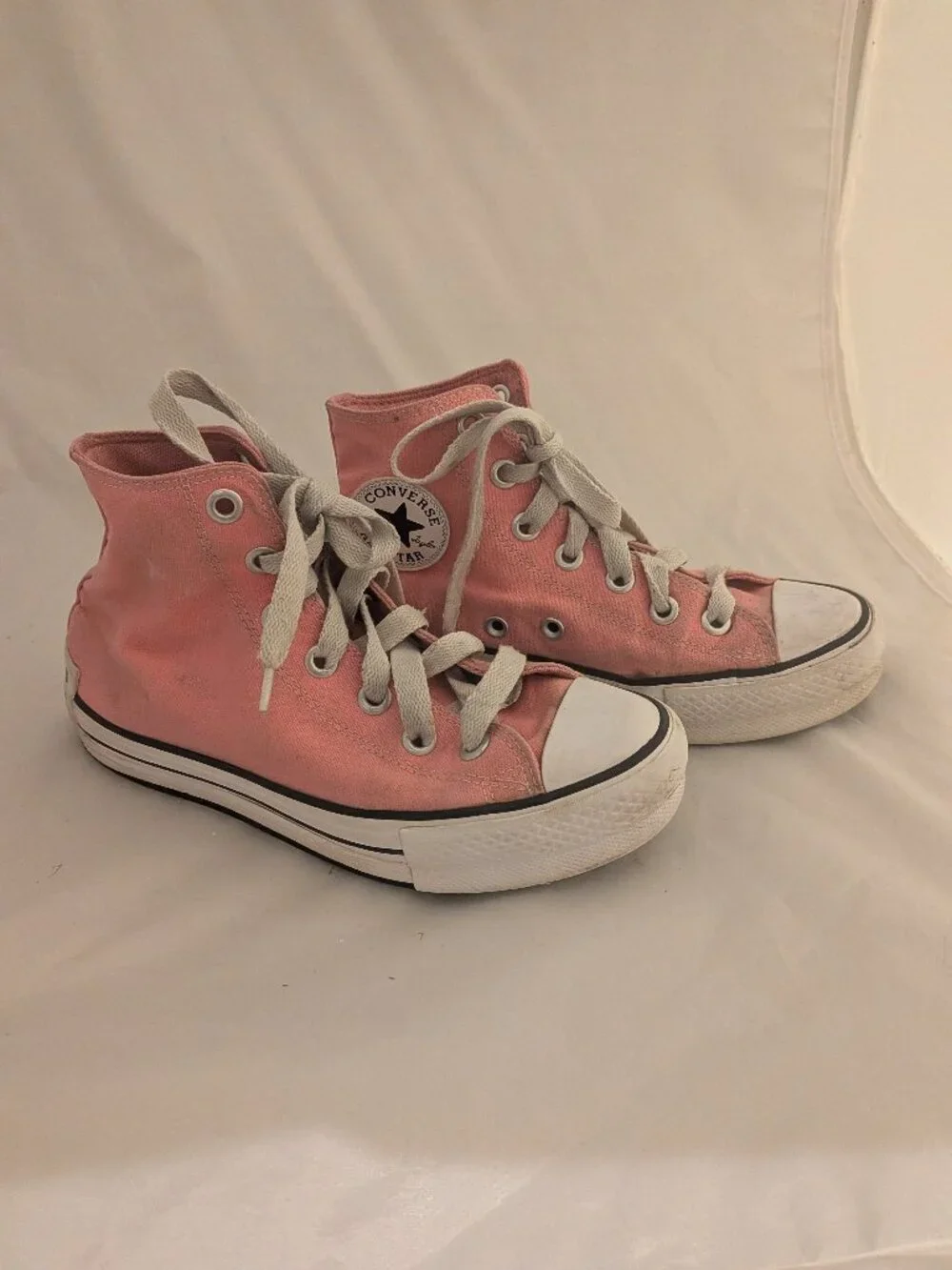 Converse all star pink high tops kids size 6